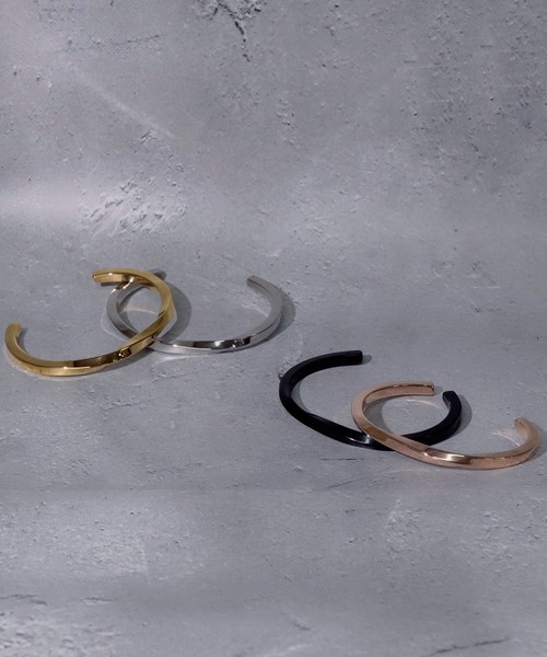 SBG（エスビー）の「SBG ツイストバングル（バングル/リストバンド・メンズ・ゴールド/ブラック/シルバー/ピンクゴールド・FREE）」の7枚目の写真