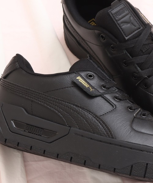 PUMA(プーマ)の「PUMA CALI DREAM LTH WNS / プーマ カリ ドリーム レザー ウィメンズ(スニーカー・レディース・ブラック/ホワイト系その他2/ブラック系その他/ホワイト/ホワイト系その他/ピンク・24.0cm/25.0cm/23.5cm/23.0cm/24.5cm/22.5cm)」の18枚目の写真