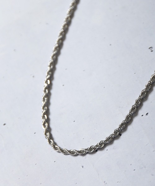 SPINNS（スピンズ）の「チェーンネックレス/スパイラル（ネックレス・メンズ・シルバー/ゴールド・60cm）」の4枚目の写真