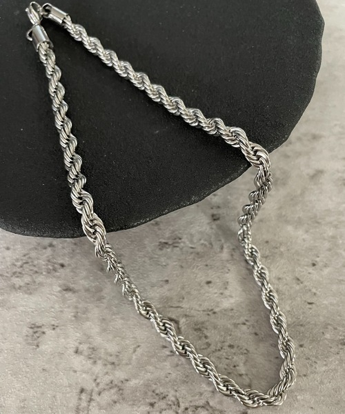 SPINNS（スピンズ）の「チェーンネックレス/スパイラル（ネックレス・メンズ・シルバー/ゴールド・60cm）」の13枚目の写真