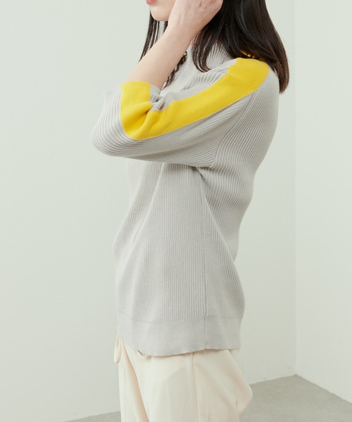 Lui's（ルイス）の「スリーブ配色ラインニット（ニット/セーター・レディース・グレー/ブラック/アイボリー・FREE）」の3枚目の写真