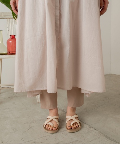 ANGIE（アンジー）の「コットンピンタックシャツワンピース（シャツワンピース・レディース・カーキ/スミクロ/ライトベージュ/オフホワイト・FREE）」の5枚目の写真