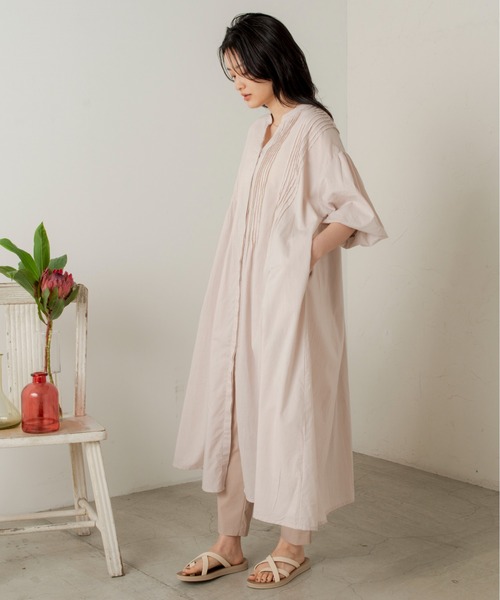 ANGIE（アンジー）の「コットンピンタックシャツワンピース（シャツワンピース・レディース・カーキ/スミクロ/ライトベージュ/オフホワイト・FREE）」の7枚目の写真