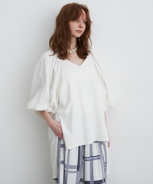 LA BELLE ETUDE(ラベルエチュード)の「リラックスボリューム袖カットソー(Tシャツ/カットソー・レディース・ホワイト/ブラック/グレー・FREE)」の12枚目の写真