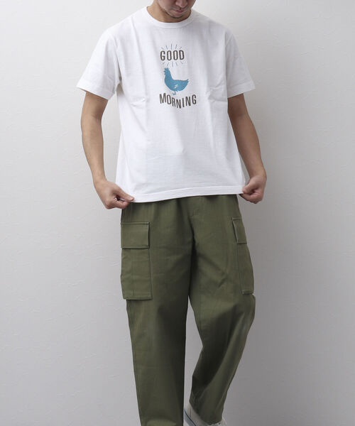 BARNS OUTFITTERS(バーンズアウトフィッターズ)の「【BARNS OUTFITTERS】別注 吊り編みTシャツ GOOD MORNING ニワトリ(Tシャツ/カットソー・メンズ・ベージュ/レッド/ホワイト・LARGE/SMALL/X-LARGE/MEDIUM)」の12枚目の写真