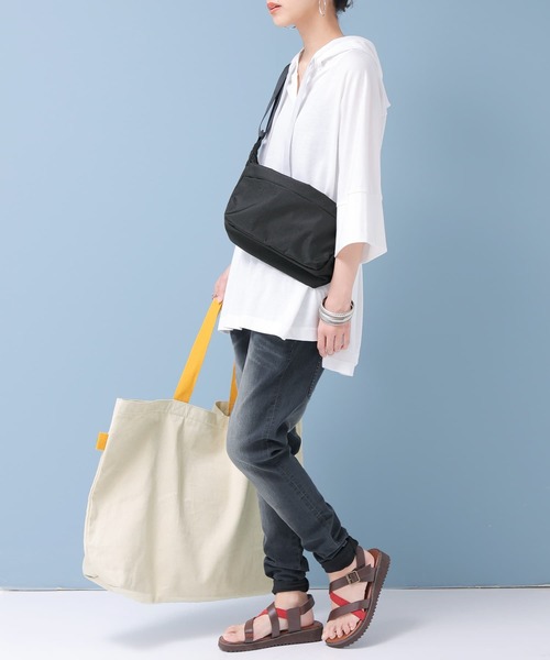 osharewalker（オシャレウォーカー）の「『ウォッシャブルショルダーバッグ』（ショルダーバッグ・レディース・カーキ/グレー/ブラック・FREE）」の14枚目の写真