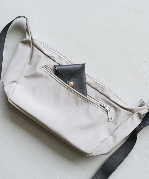 osharewalker（オシャレウォーカー）の「『ウォッシャブルショルダーバッグ』（ショルダーバッグ・レディース・カーキ/グレー/ブラック・FREE）」の20枚目の写真