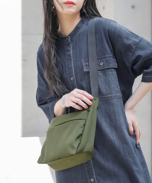 osharewalker（オシャレウォーカー）の「『ウォッシャブルショルダーバッグ』（ショルダーバッグ・レディース・カーキ/グレー/ブラック・FREE）」の10枚目の写真