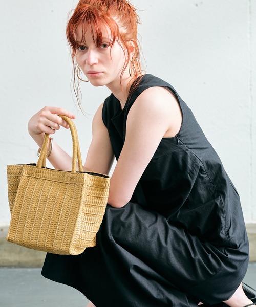 ECRIRE（エクリール）の「【haushinkaコラボ】リネンライク２WAYロングワンピース（ワンピース・レディース・ブラック/ブラウン/ベージュ/ライトグリーン・M/L）」の8枚目の写真