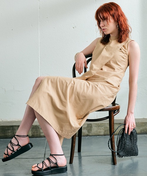 ECRIRE（エクリール）の「【haushinkaコラボ】リネンライク２WAYロングワンピース（ワンピース・レディース・ブラック/ブラウン/ベージュ/ライトグリーン・M/L）」の9枚目の写真