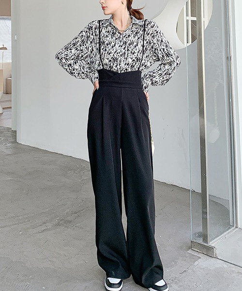 Grandeir（グランディール）の「ハイウエストサロペットパンツ（サロペット/オーバーオール・レディース・ブラック/モカ・M）」の9枚目の写真