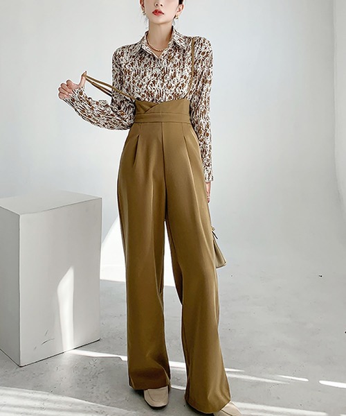 Grandeir（グランディール）の「ハイウエストサロペットパンツ（サロペット/オーバーオール・レディース・ブラック/モカ・M）」の16枚目の写真