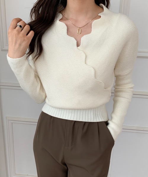 ABITOKYO（アビトーキョー）の「スカラップネック長袖カシュクールニット（ニット/セーター・レディース・ブラック/グリーン/ブルー/オレンジ/ベージュ/アイボリー/モカ・FREE/SMALL）」の2枚目の写真