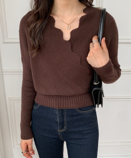 ABITOKYO（アビトーキョー）の「スカラップネック長袖カシュクールニット（ニット/セーター・レディース・ブラック/グリーン/ブルー/オレンジ/ベージュ/アイボリー/モカ・FREE/SMALL）」の9枚目の写真