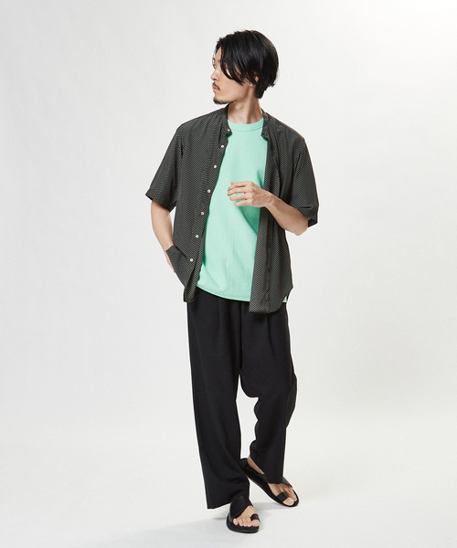 EDIFICE(エディフィス)の「ギザコットン クレープ Tシャツ(Tシャツ/カットソー・メンズ・ブラック/ベージュ/ライトグリーン/サファリグリーン/ホワイト×ホワイト/シャーベット・SMALL/MEDIUM/LARGE)」の21枚目の写真