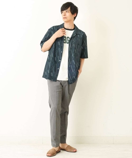 a.v.v（アーヴェヴェ）の「幾何学柄プリントオープンカラーシャツ（シャツ/ブラウス・メンズ・ネイビー/ブラック・46/48/50）」の6枚目の写真