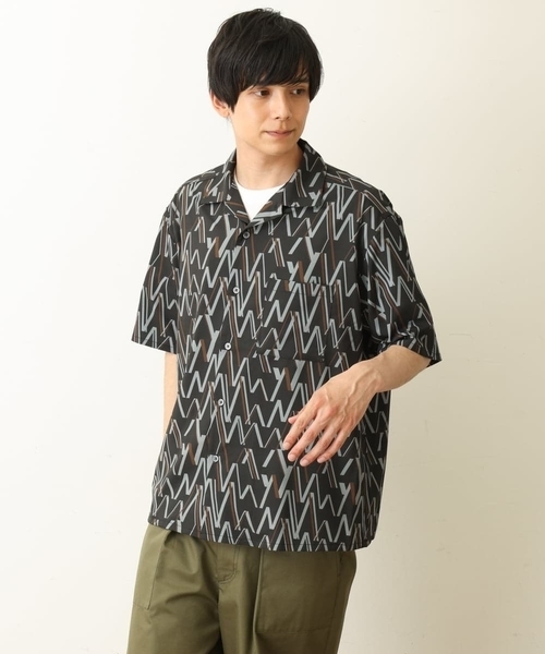 a.v.v（アーヴェヴェ）の「幾何学柄プリントオープンカラーシャツ（シャツ/ブラウス・メンズ・ネイビー/ブラック・46/48/50）」の13枚目の写真