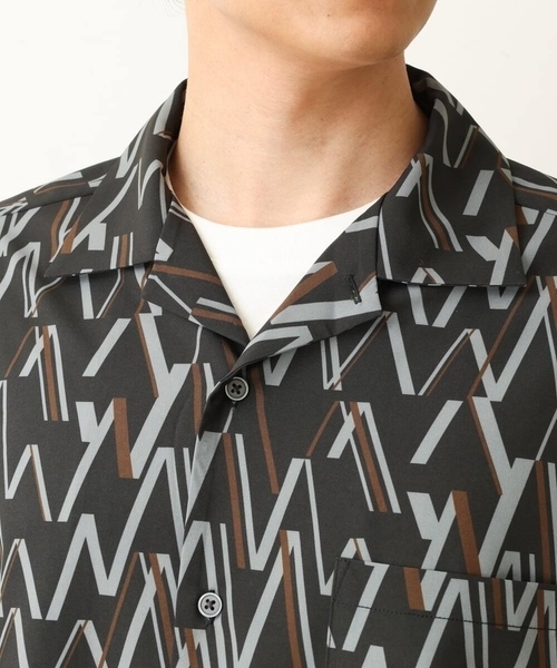 a.v.v（アーヴェヴェ）の「幾何学柄プリントオープンカラーシャツ（シャツ/ブラウス・メンズ・ネイビー/ブラック・46/48/50）」の16枚目の写真