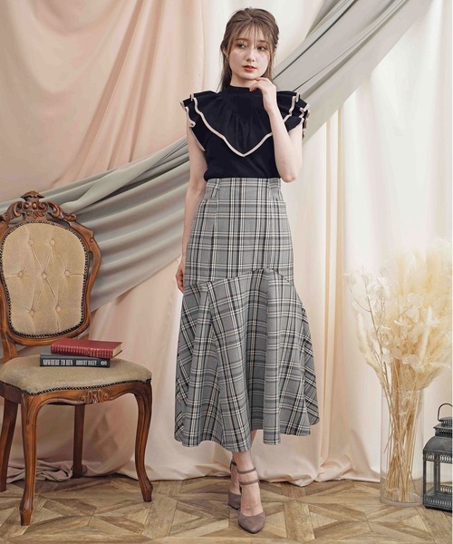 NOELA（ノエラ）の「フレアヘムハイウエストチェックスカート（スカート・レディース・ベージュ/グリーン/ボルドー・S/M）」の9枚目の写真