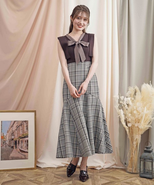 NOELA（ノエラ）の「フレアヘムハイウエストチェックスカート（スカート・レディース・ベージュ/グリーン/ボルドー・S/M）」の11枚目の写真