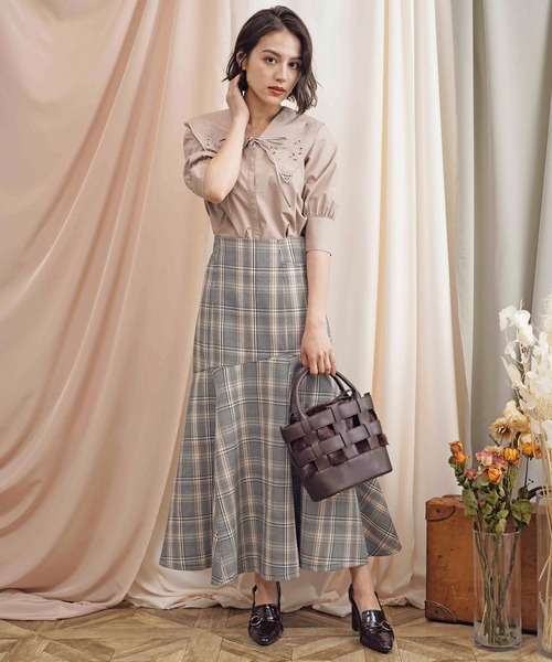 NOELA（ノエラ）の「フレアヘムハイウエストチェックスカート（スカート・レディース・ベージュ/グリーン/ボルドー・S/M）」の15枚目の写真