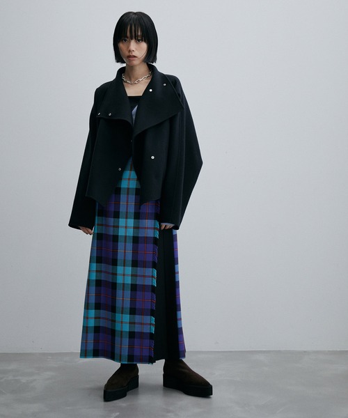 ADAM ET ROPE'(アダムエロペ)の「Super140's リバーショートコート(その他アウター・レディース・ブラック/キャメル・FREE)」の20枚目の写真