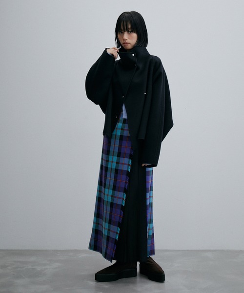 ADAM ET ROPE'(アダムエロペ)の「Super140's リバーショートコート(その他アウター・レディース・ブラック/キャメル・FREE)」の17枚目の写真