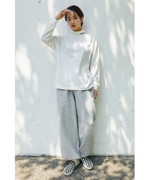 RODEO CROWNS WIDE BOWL(ロデオクラウンズワイドボウル)の「Field mocneck L/T(Tシャツ/カットソー・レディース・オフホワイト/ネイビー/ライトイエロー・FREE)」の4枚目の写真