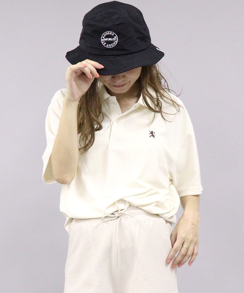 GIORDANO（ジョルダーノ）の「[GIORDANO] スモールライオン刺繍UVカットDRY鹿子ポロシャツ（ポロシャツ・レディース・ホワイト/ブラック/ダークグリーン/ライトピンク・MEDIUM/LARGE/X-LARGE）」の2枚目の写真