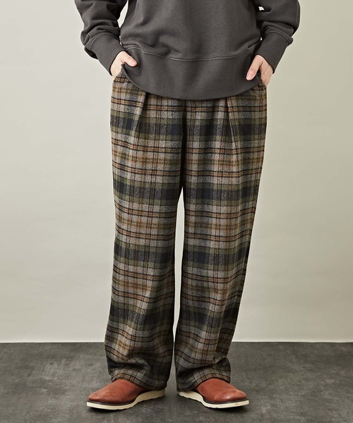 CUBE SUGAR（キューブシュガー）の「チェックタックパンツ（その他パンツ・レディース・ベージュ/グリーン/サックスブルー・M）」の3枚目の写真