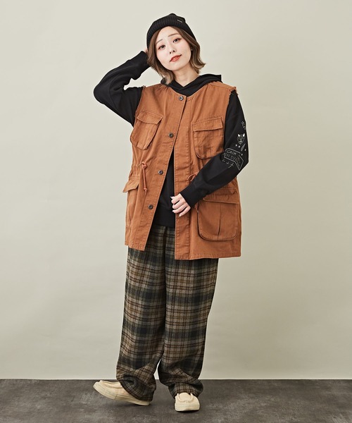 CUBE SUGAR（キューブシュガー）の「チェックタックパンツ（その他パンツ・レディース・ベージュ/グリーン/サックスブルー・M）」の17枚目の写真