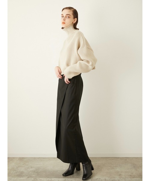 LA PEAU DE GEM（ラポドゥジェム）の「【LA PEAU DE GEM】ハイウエストラップスカート（スカート・レディース・ブラック/ネイビー・36/38）」の11枚目の写真