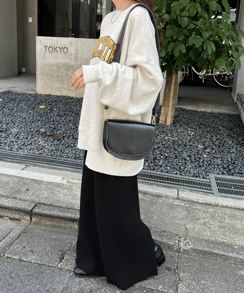 DISCOAT(ディスコート)の「【ベストセラー/新色追加】バイカラーフラップショルダーバッグ(ショルダーバッグ・レディース・ブラック/ベージュ/ブラウン/ブラック系その他/グレイッシュベージュ・FREE)」の13枚目の写真