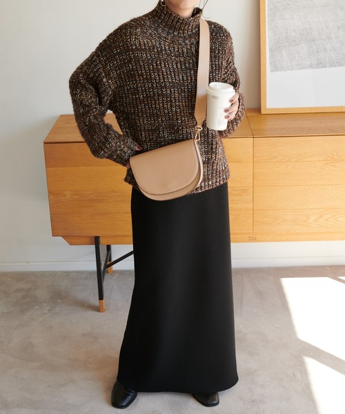 DISCOAT(ディスコート)の「【ベストセラー/新色追加】バイカラーフラップショルダーバッグ(ショルダーバッグ・レディース・ブラック/ベージュ/ブラウン/ブラック系その他/グレイッシュベージュ・FREE)」の18枚目の写真