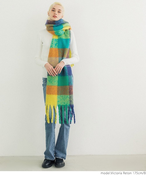 coca(coca)(コカ)の「ふわふわ起毛チェックマフラー(マフラー・レディース・B/A・ONE SIZE)」の11枚目の写真