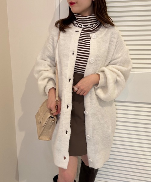 OLIVE des OLIVE（オリーブデオリーブ）の「ふわふわロングカーディガン（カーディガン/ボレロ・レディース・ベージュ/ラベンダー/ホワイト/ブルー・FREE）」の2枚目の写真