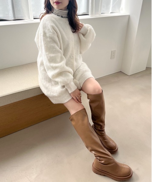 OLIVE des OLIVE（オリーブデオリーブ）の「ふわふわロングカーディガン（カーディガン/ボレロ・レディース・ベージュ/ラベンダー/ホワイト/ブルー・FREE）」の5枚目の写真