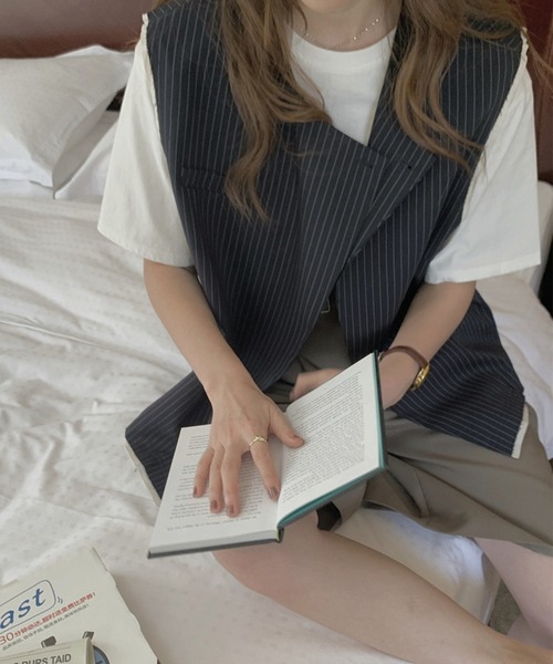 aimoha（アイモハ）の「デザイン縞模様　ジレ（ベスト・レディース・ネイビー・MEDIUM/SMALL）」の20枚目の写真