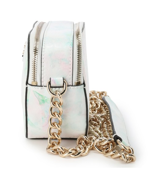 Guess（ゲス）の「NOELLE Crossbody Camera（ショルダーバッグ・レディース・その他・ONE SIZE）」の4枚目の写真