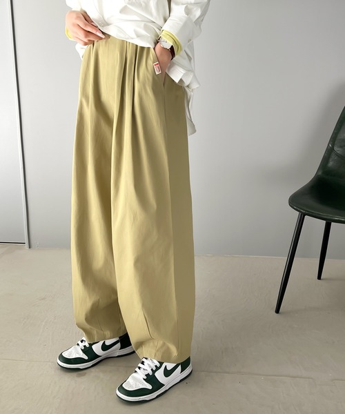 Java(ジャバ)の「《JaVa ジャバコラボ》絶妙なルーズ感。綿100%シャカシャカサーカスパンツ(その他パンツ・レディース・カーキ系/アイボリー/ベージュ/ブラック・SMALL/MEDIUM/LARGE/X-LARGE)」の4枚目の写真