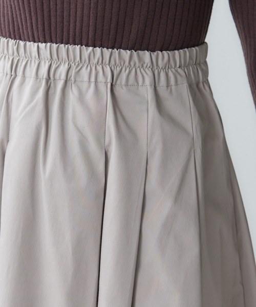 miclat（ミクラ）の「大きいサイズ　ハリ感ボリュームスカート　miclat（スカート・レディース・ベージュ系/ブラック・L/LL/3L/4L/5L）」の12枚目の写真