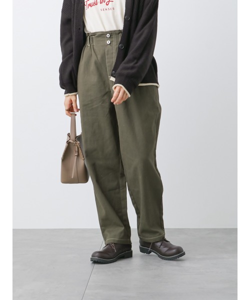 ehka sopo(エヘカソポ)の「ウエストフリルテーパードパンツ(その他パンツ・レディース・ネイビー/キナリ/カーキ・フリ-)」の2枚目の写真