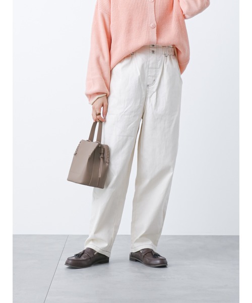 ehka sopo(エヘカソポ)の「ウエストフリルテーパードパンツ(その他パンツ・レディース・ネイビー/キナリ/カーキ・フリ-)」の22枚目の写真