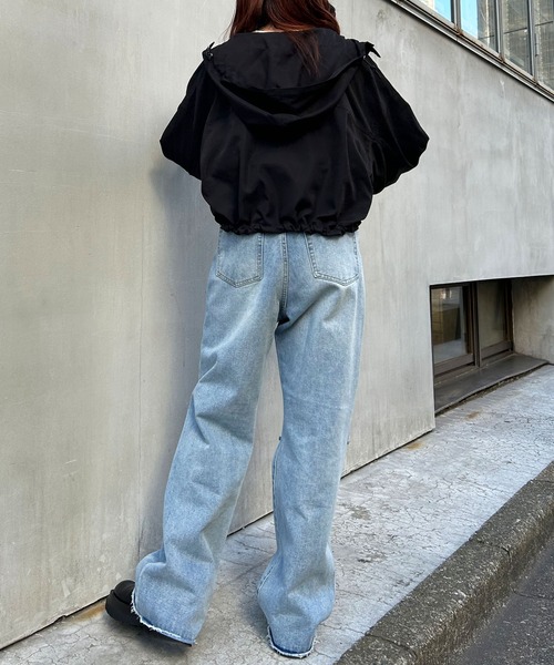 INGNI(イング)の「クロップド丈/マウンテンパーカー(マウンテンパーカー・レディース・アイボリー/ブラック/サックスブルー・M)」の12枚目の写真