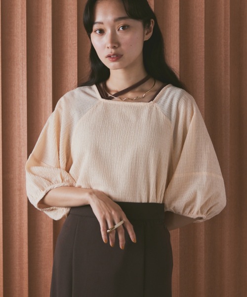 moi tytto（モイテュット）の「ボリューム袖ハーフスリーブシアートップス（Tシャツ/カットソー・レディース・ナチュラル/ブラック/グリーン/ブラウン・FREE）」の3枚目の写真