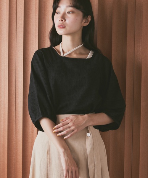 moi tytto（モイテュット）の「ボリューム袖ハーフスリーブシアートップス（Tシャツ/カットソー・レディース・ナチュラル/ブラック/グリーン/ブラウン・FREE）」の2枚目の写真