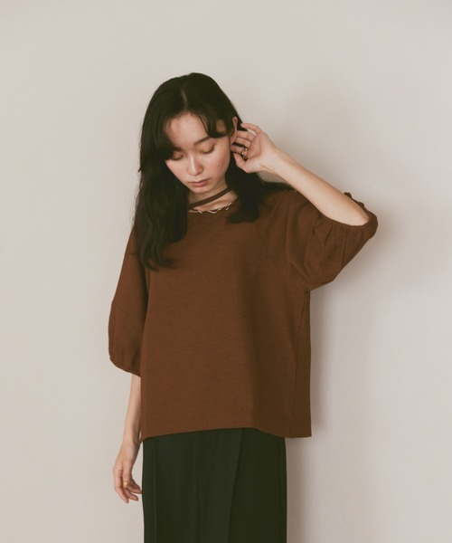 moi tytto（モイテュット）の「ボリューム袖ハーフスリーブシアートップス（Tシャツ/カットソー・レディース・ナチュラル/ブラック/グリーン/ブラウン・FREE）」の14枚目の写真