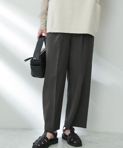 SENSE OF PLACE by URBAN RESEARCH（センスオブプレイスバイアーバンリサーチ）の「リネンライクタックワイドパンツ（スラックス・レディース・アイボリー/チャコールグレー/バーガンディー・MEDIUM/SMALL）」の16枚目の写真