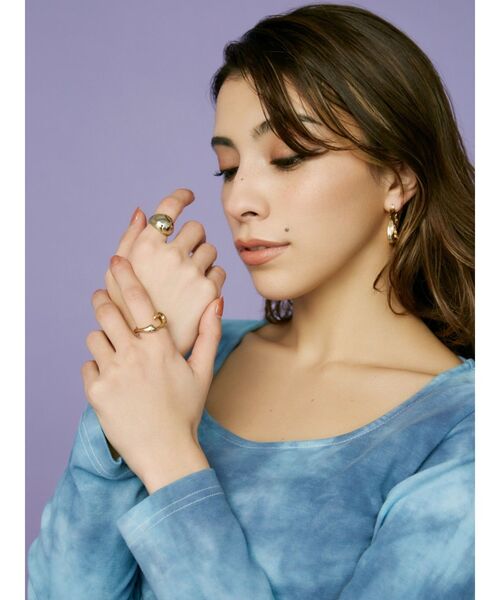 EVRIS（エヴリス）の「WAVE 2PCSリング（リング・レディース・シルバー/ゴールド・FREE）」の4枚目の写真