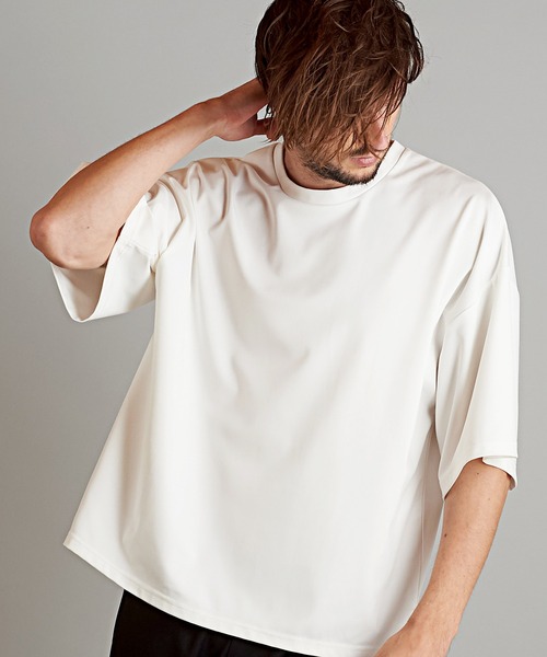 NO ID.(ノーアイディ)の「【NO ID.】Drop Shoulder Drape Big T-Shirt / ドロップ ショルダー ドレープ ビッグ Tシャツ(Tシャツ/カットソー・メンズ・ワイン/ブラック/ライトブルー/ライトグレー/ダークグレー/ブルー/ベージュ/イエロー/ホワイト/グリーン・ONE SIZE)」の2枚目の写真